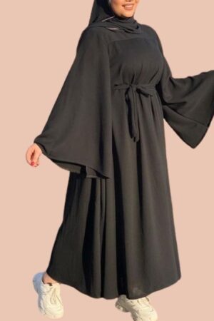 Classic black abaya with a simple design, perfect for everyday wear in Pakistan